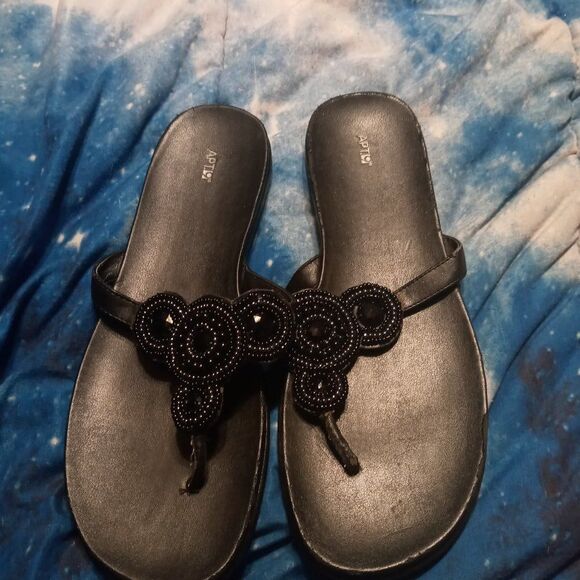 Flip flops - Picture 1 of 3